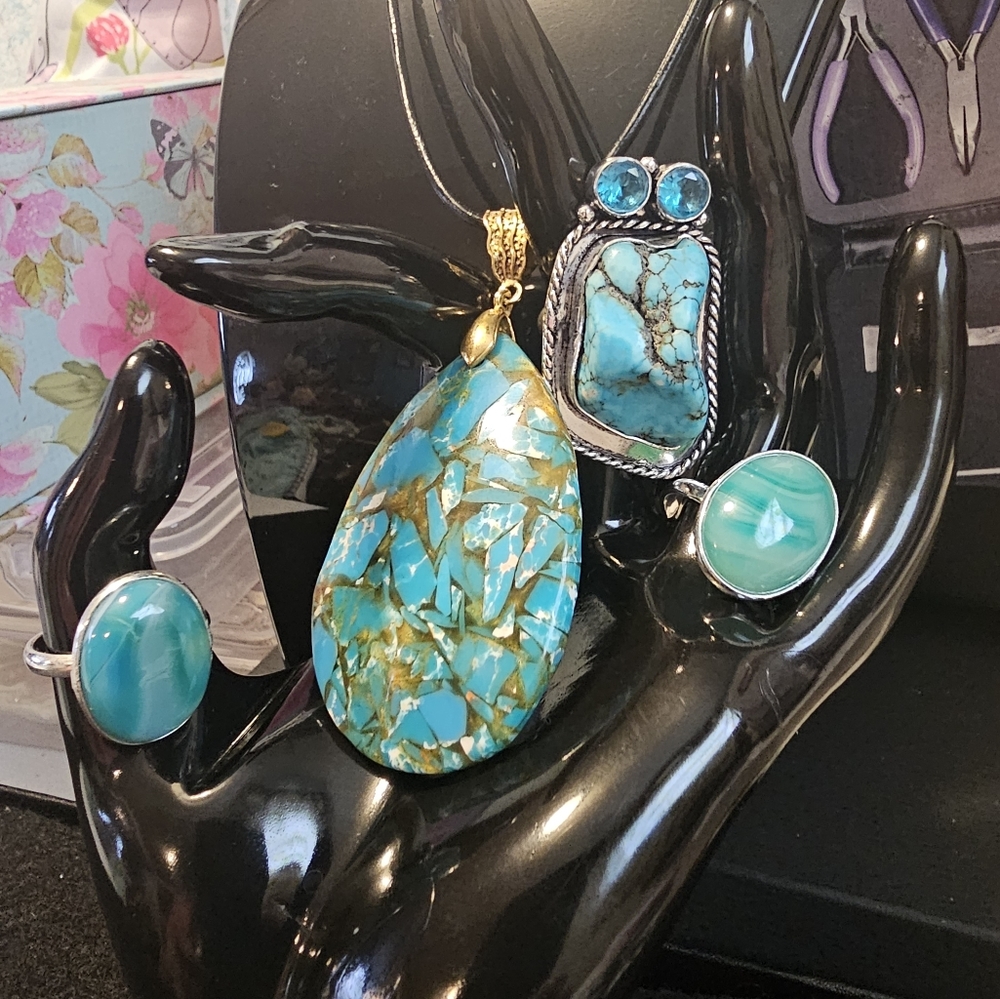 A new lot rings DIFERENT PRICES sizes, shapes,stones,colors,  etc..ASK ME!!! - Picture 11 of 17